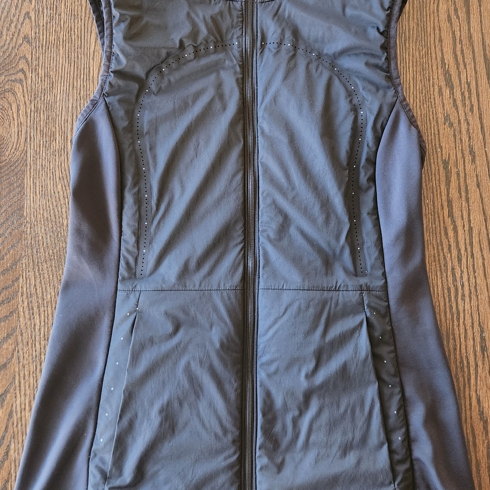 Lululemon Run For Cold Vest